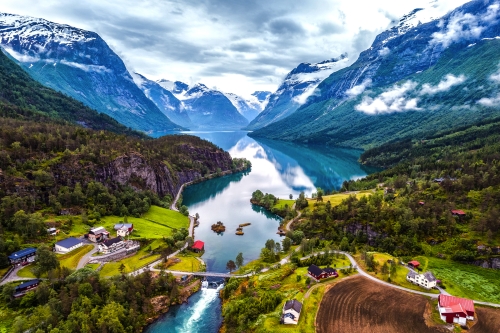 Luftaufnahme der norwegischen Fjorde