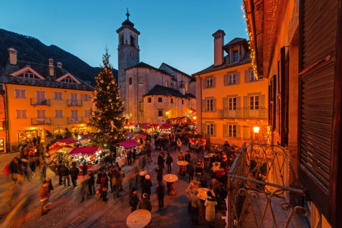 Weihnachtsmarkt in Santa Maria Maggioreµ1~2