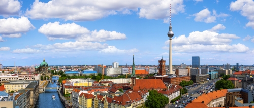 Skyline von Berlin mit Alexanderplatz, Berliner Dom und Fernsehturm, Deutschland