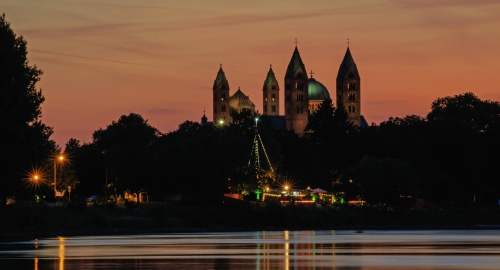 Dom bei Sonnenuntergang