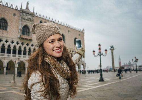 winterlicher Markusplatz in Venedig, Italien