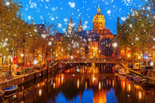 Basilika St. Nikolaus im Winter in Amsterdam, Deutschland
