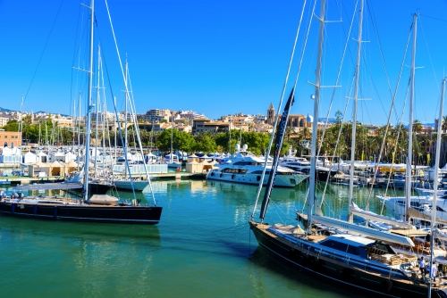©Simon Dannhauer - stock.adobe.com Hafen von Palma de Mallorca