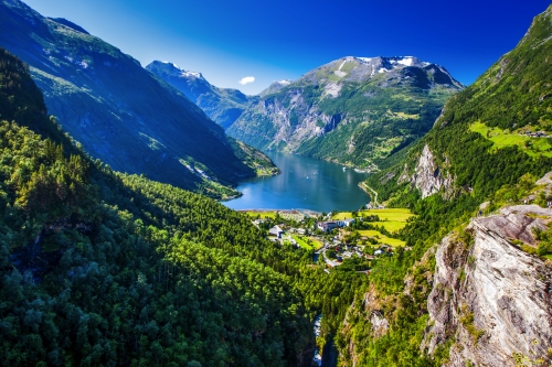 Ansicht auf den Geirangerfjord in Norwegenµ1