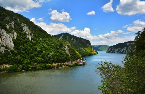 die berühmten Donaukessel: Durchquerung der Karpaten zwischen Serbien und Rumänien