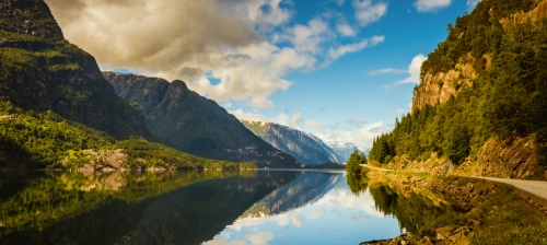 Hardangerfjord in der Nähe von Trolltunga, Norwegen 