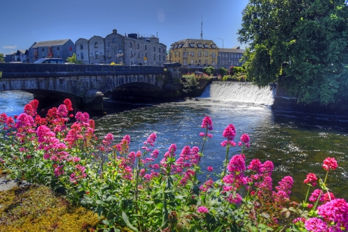 die Hafenstadt Galway an der irischen Westküste 