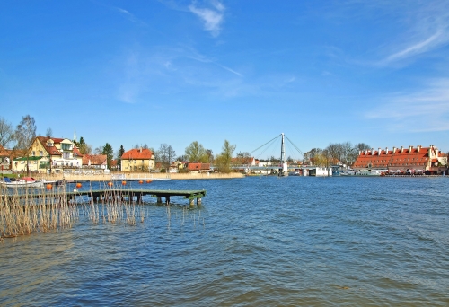der beliebte Urlaubsort Mikolajki (dt. Nikolaiken) am Spirdingsee in den Masuren, Polen