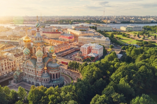 ©watman - stock.adobe.com Auferstehungskirche im Abendlicht in Sankt Petersburg, Russland