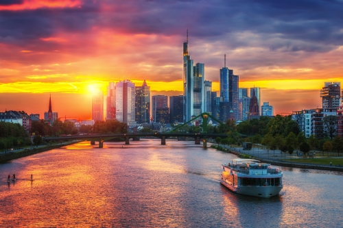 Frankfurt am Main bei Sonnenuntergang, Deutschland