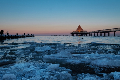 Strand von Heringsdorf auf Usedom im Winter, Deutschland