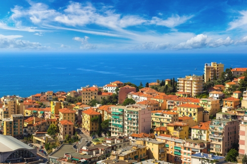 die Küstenstadt Sanremo an der italienischen Riviera