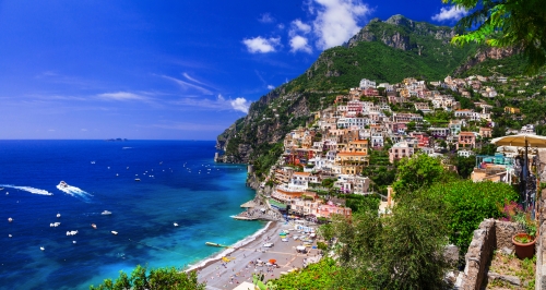 Beautiful coastal towns of Italy - scenic Positano in Amalfi coast~3µ2