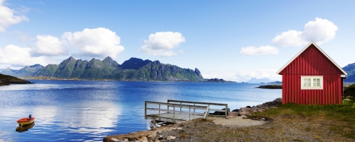 Rotes Haus am Fjordfjord,