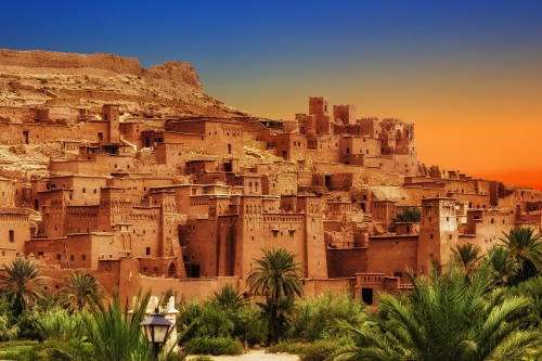 die befestigte Stadt Aït-Ben-Haddou am Fuße des Hohen Atlas im Südosten Marokkos