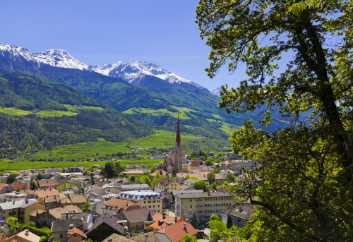 Schlanders, gesehen vom Höhenweg