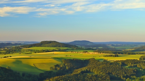 Blick vom Oberbecken Markersbach auf das Erzgebirge