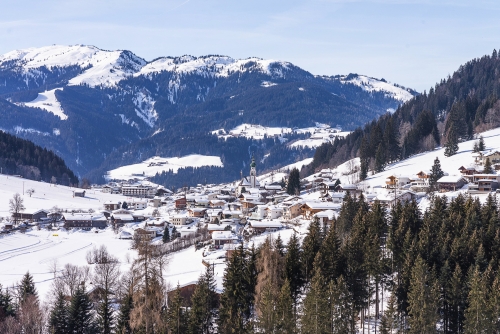 Oberau im Hochtal Wildschönau im Winter