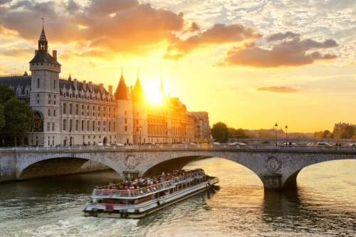 Paris bei Sonnenuntergang