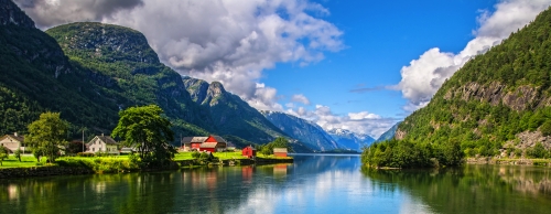 © olenatur - stock.adobe.com Norwegens Fjorde