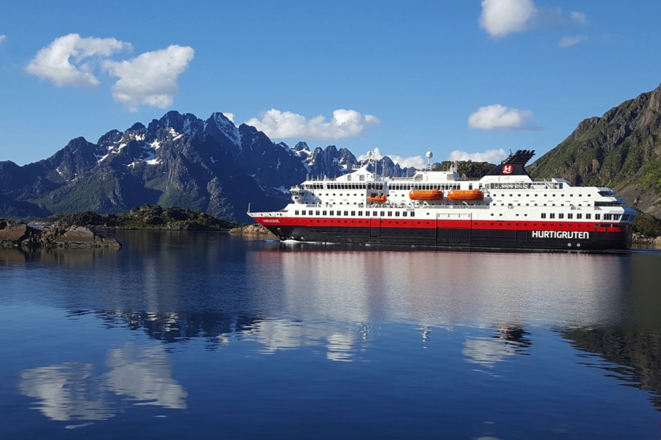 Компании Hurtigruten из Норвегии