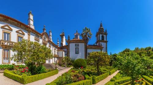 dudlajzov - stock.adobe.com Gärten und Anwesen Casa de Mateus in Portugal