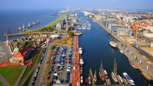 Blick auf Bremerhaven von der Aussichtsplattform Sail City