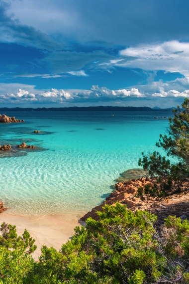 Budelli - eine Insel der Inselgruppe La Maddalena vor der Küste Sardiniens