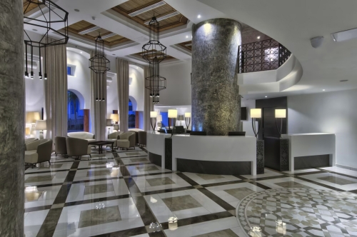 Hotel db San Antonio & Spa