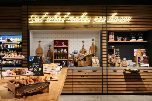 Moxy Amsterdam Schiphol Airport