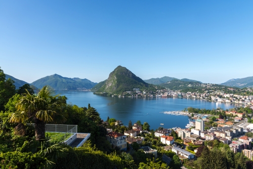 Blick auf den Luganersee und den Berg San Salvatore