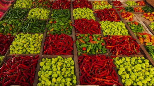 frische Obst und Gemüse auf einem Markt in Sansibar