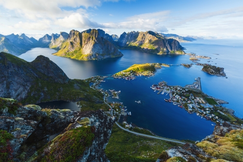 Blick auf Reine in den Lofoten