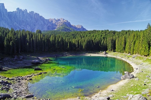 Die grüne Lagune der Dolomiten - Karersee