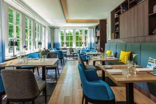 Courtyard_by_Marriot_Hamburg_Airport