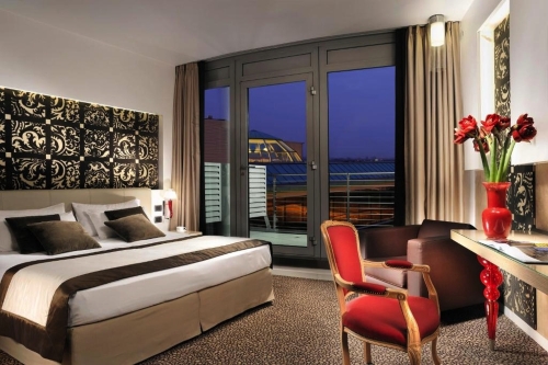 Antony_Palace_Venice
