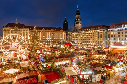 Striezelmarkt auf dem Altmarkt in Dresden, Deutschland