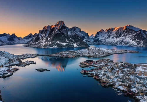 © Jenny Sturm - stock.adobe.com Lofoten Inseln