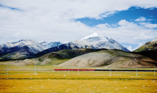 ThinkstockPhotos-531314891_tibet_bahn