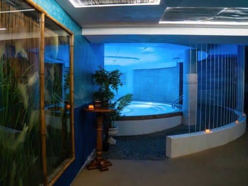 Hotel_Riviera_Spa_Resort_Marfa_Bay