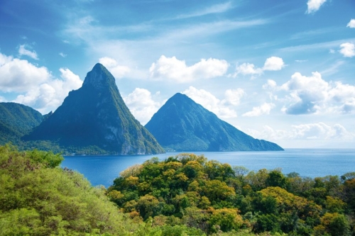 Pitons von St. Lucia in der Karibik