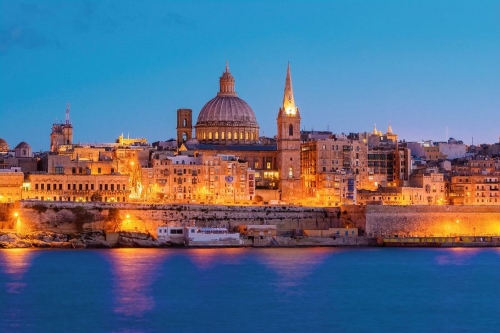 Valetta bei Nacht