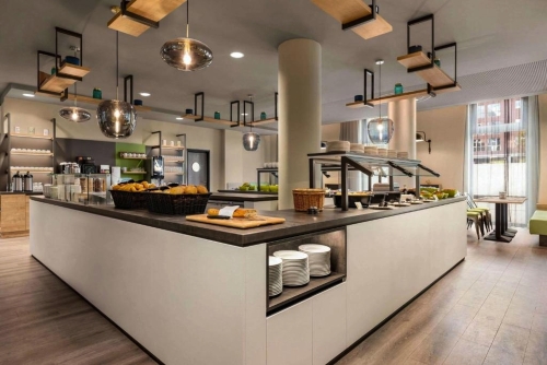 Super 8 by Wyndham Hamburg Hamburg