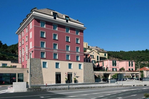 Sea Art Hotel~1