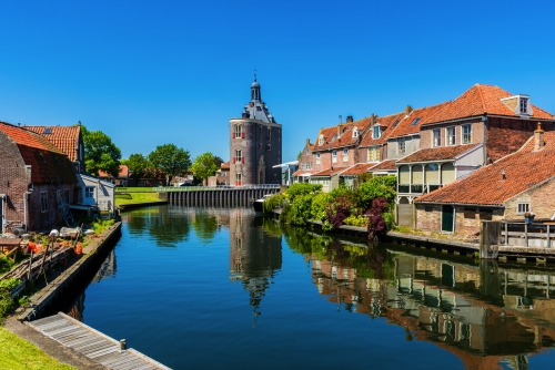 Kanal in Enkhuizen, Niederlande