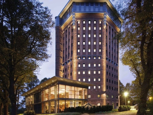 Mövenpick_Hotel_Hamburg_City~2