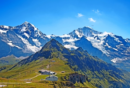 Jungfrau-Region~3µ1