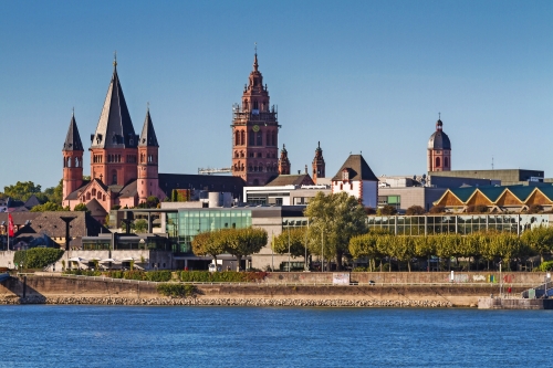 Rheinufer mit Dom, Mainz