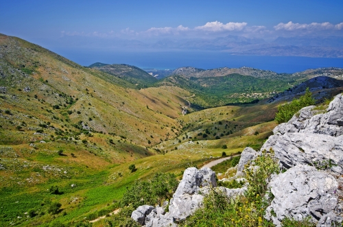 Landsacpe vom Berg, Insel Korfu, Griechenland