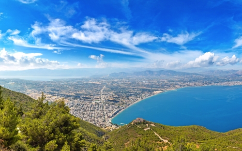 Panoramablick auf Loutraki, Griechenland